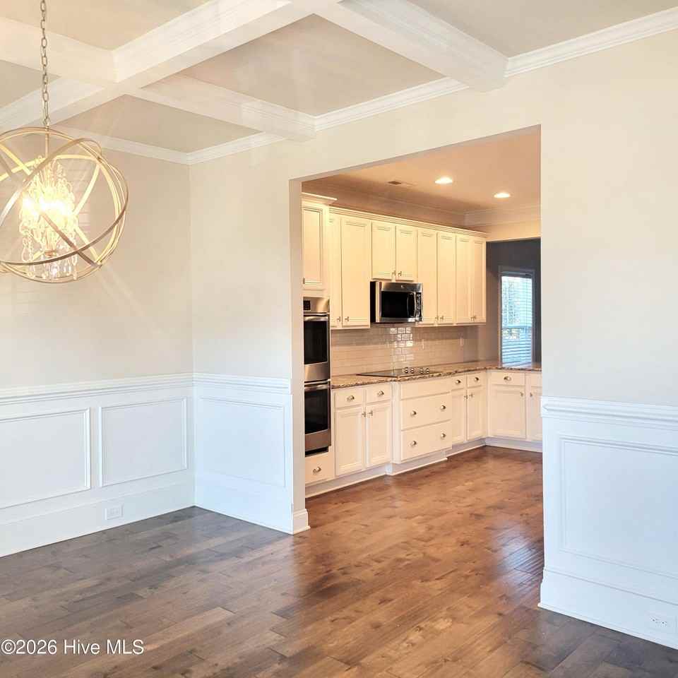 458 Goldenleaf Cir - Photo 6 of 50