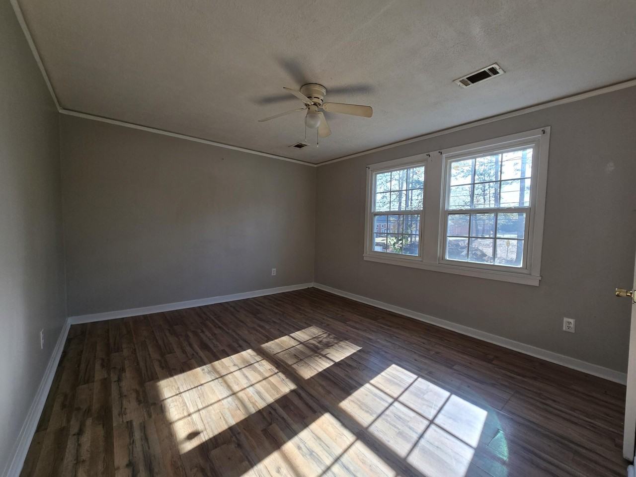 2377 Lumpkin Rd - Photo 5 of 14