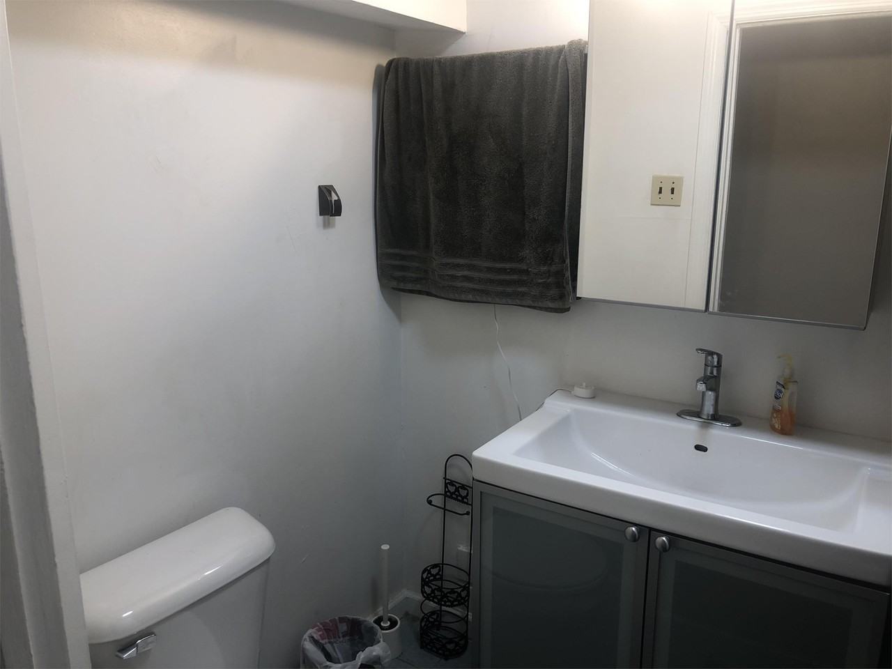 1133 Pine St Apt 4f #1133-4F - Photo 6 of 8
