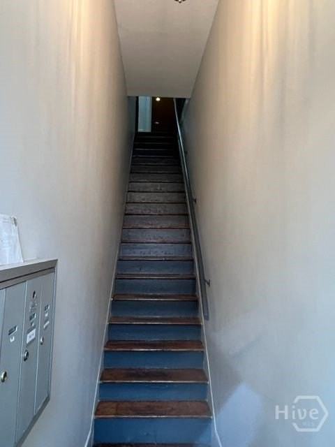 227 W Broughton St Unit 3 - Photo 2 of 34