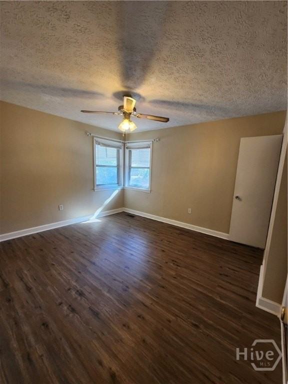 2106 S Fernwood Dr - Photo 2 of 4