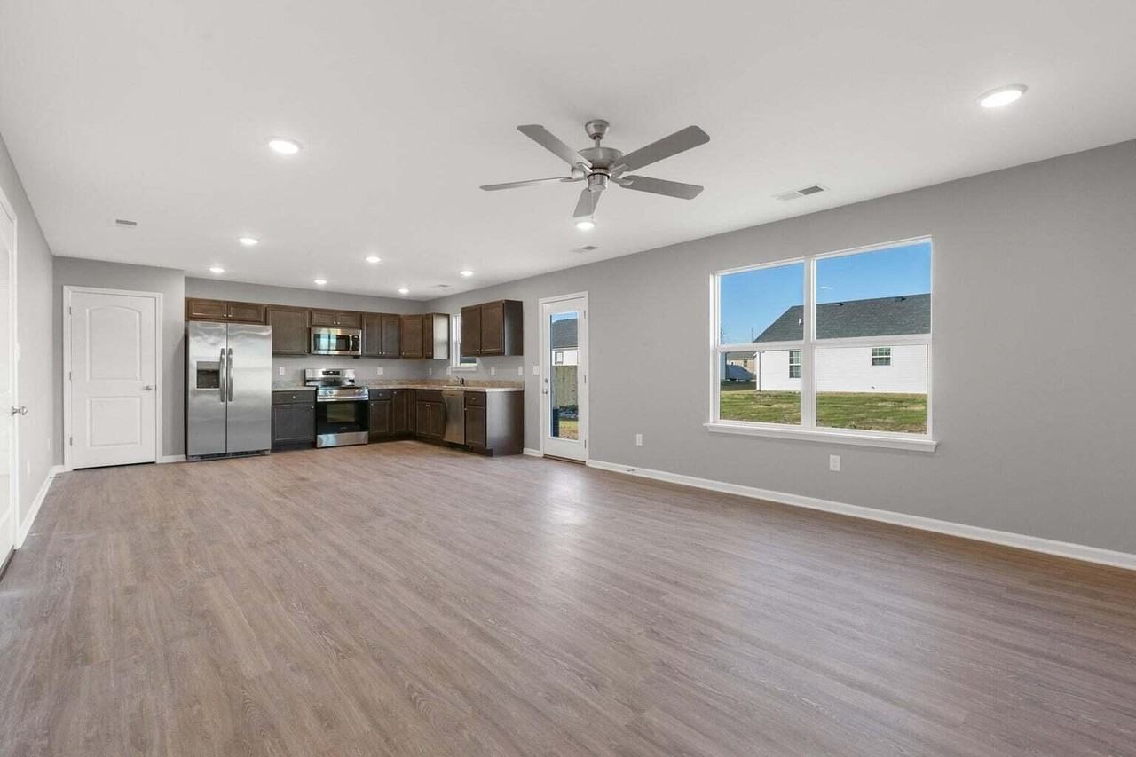 6056 Arbor Woods Way - Photo 4 of 25