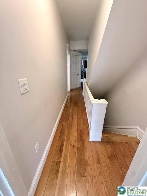 944 W Walnut St - Photo 7 of 33