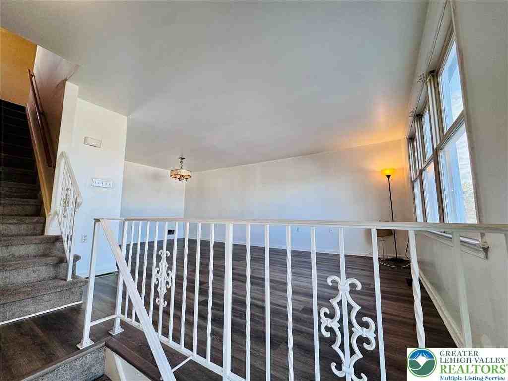 235 Vista Dr - Photo 5 of 30