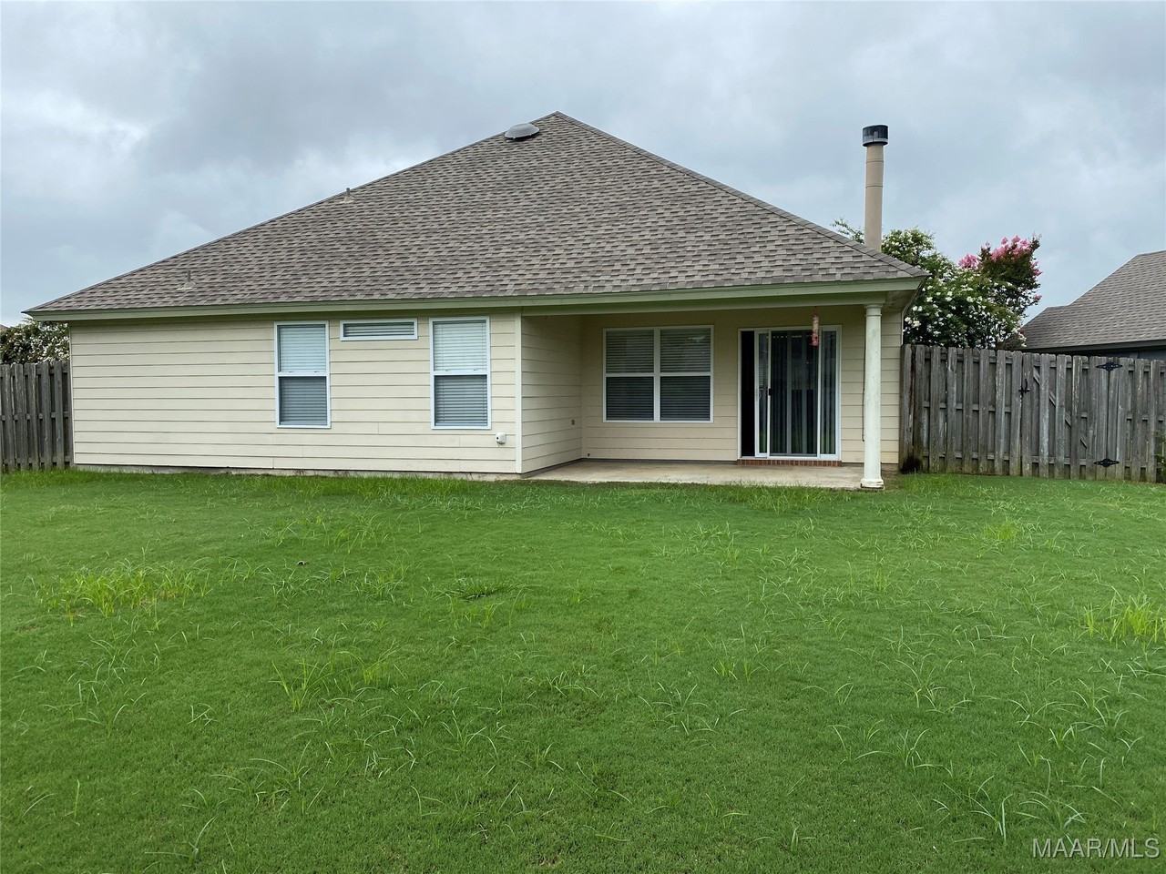 8901 Ashland Park Pl - Photo 3 of 39