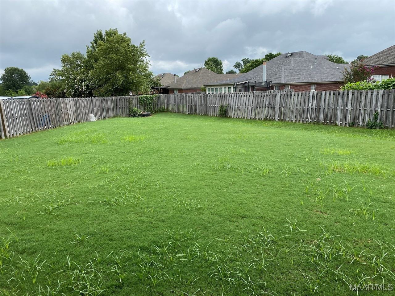 8901 Ashland Park Pl - Photo 4 of 39