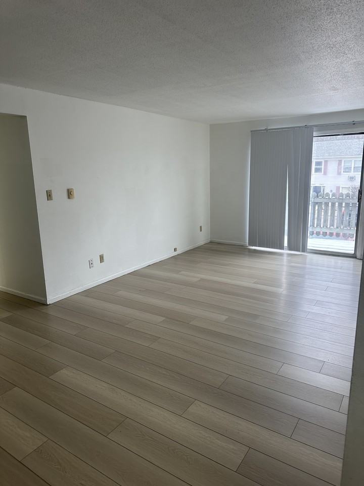 5271 Easkwick Dr. - 5265 #5265 - Photo 3 of 19