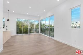 3839 Wade St - Photo 5 of 8