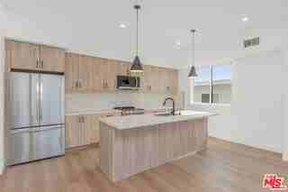 12706 Pacific Ave - Photo 5 of 8