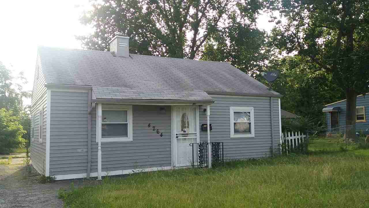 4264 E 164th St #1 - Photo 7 of 13