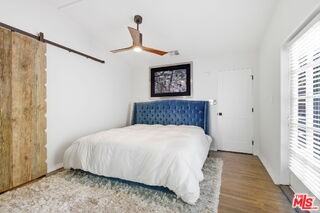 9820 Yoakum Dr - Photo 7 of 8