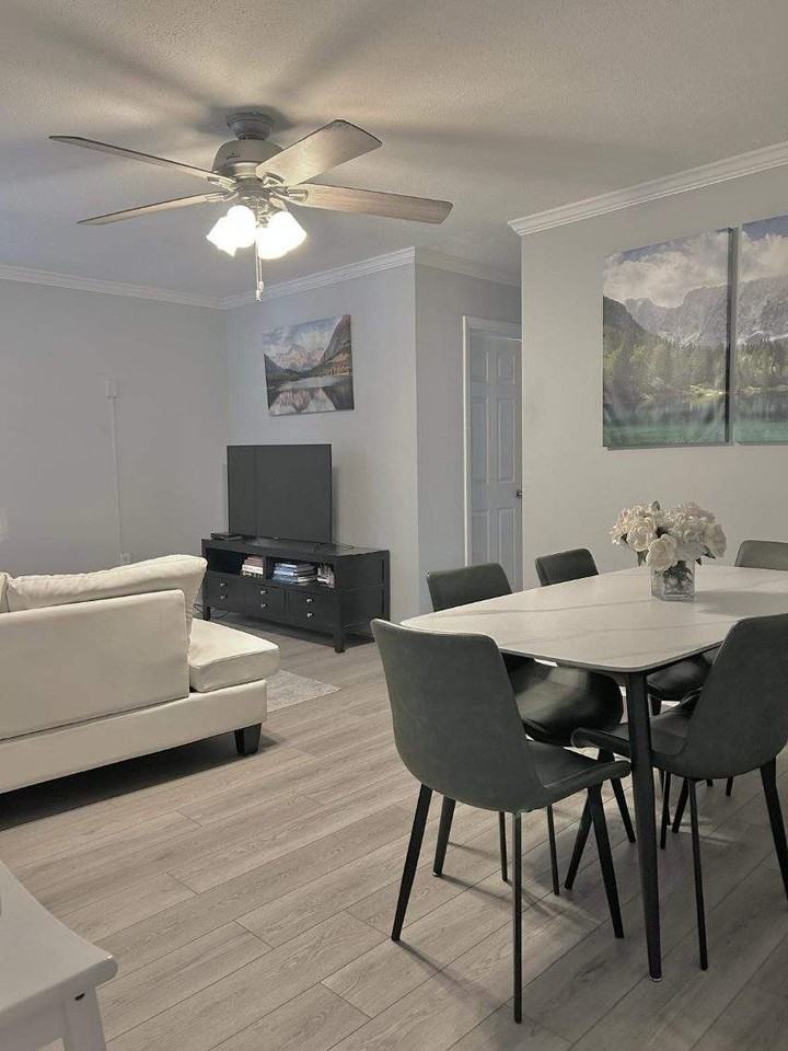 639 Summer St #15 - Photo 2 of 7