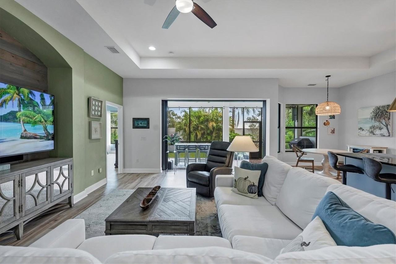 5819 Title Row Dr - Photo 7 of 50