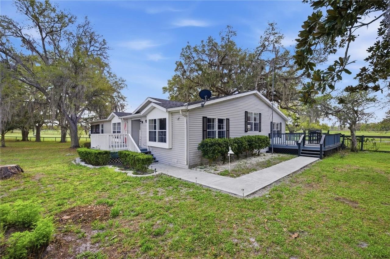 18850 Se 12th Ln - Photo 2 of 50