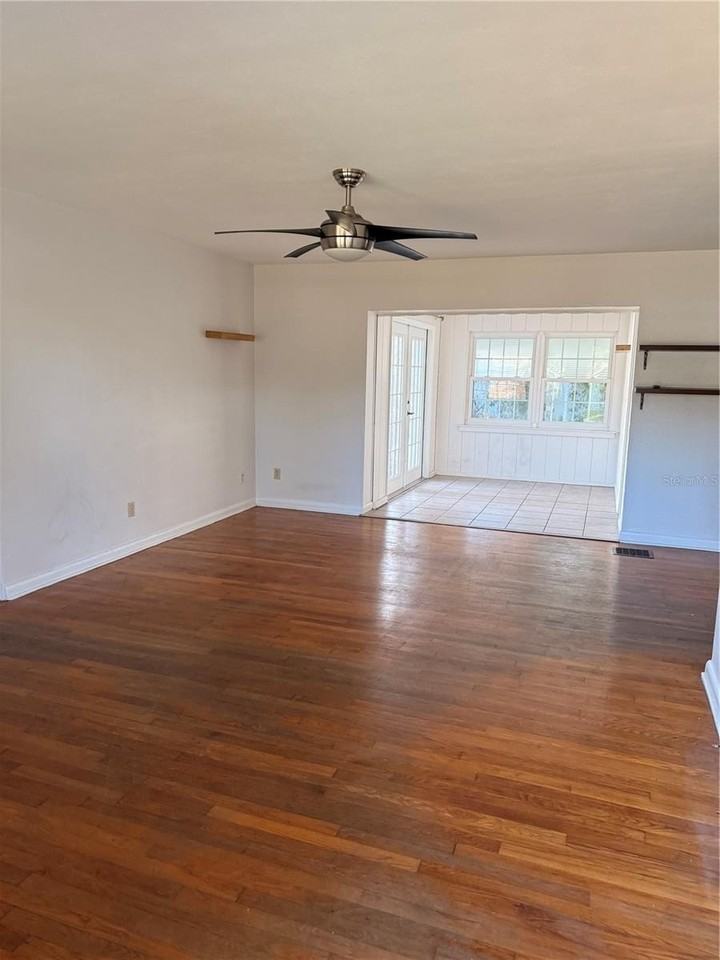 2846 Euston Rd - Photo 3 of 25