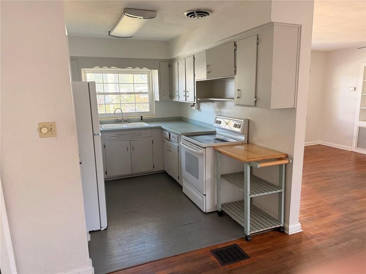 2846 Euston Rd - Photo 7 of 25