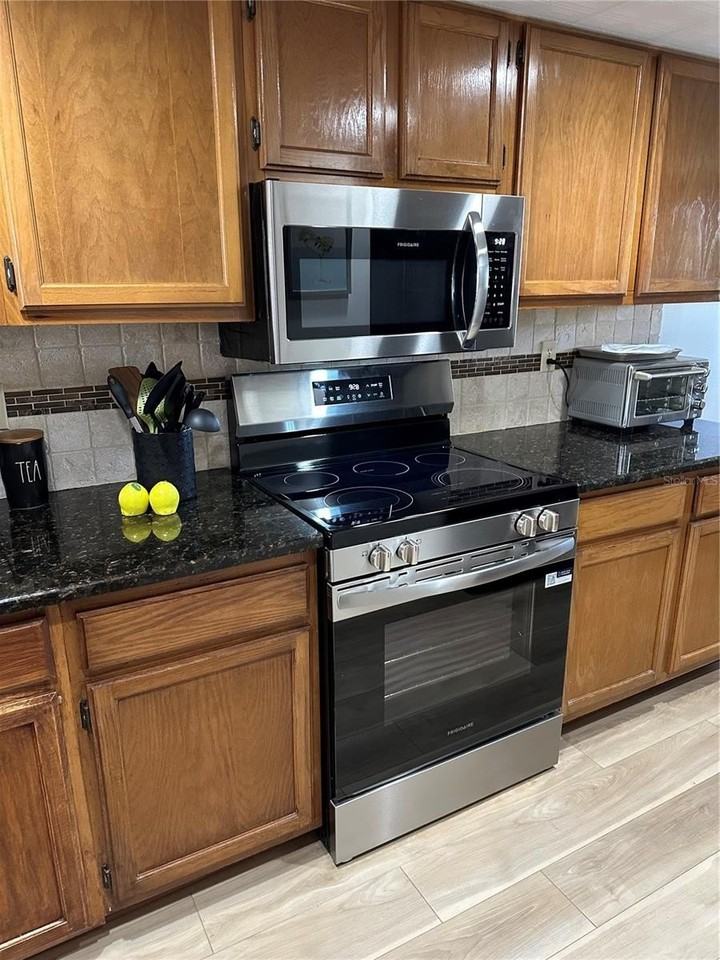 9433 Harbor Greens Way #504 - Photo 3 of 30