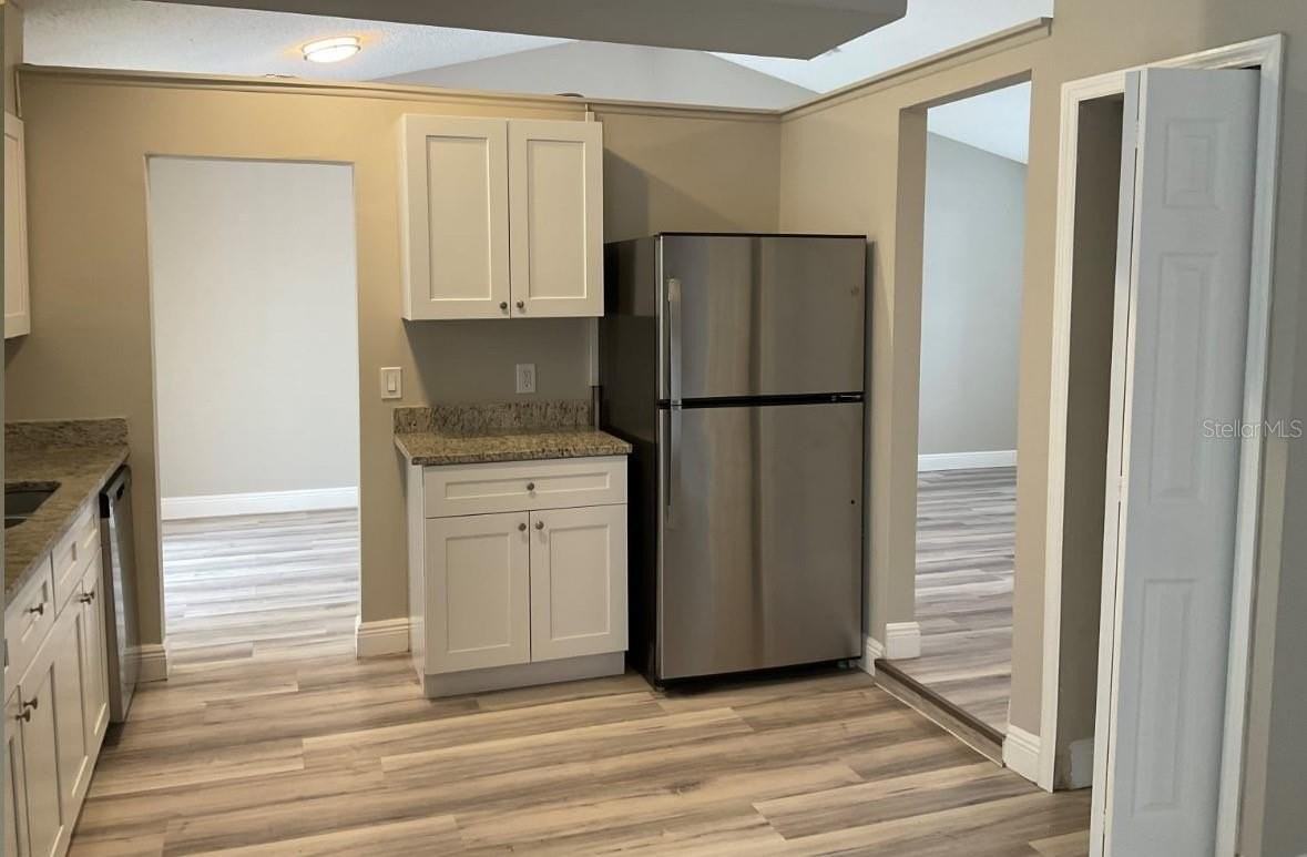 2467 Zuyder Ter - Photo 2 of 14