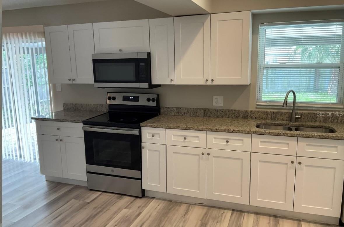 2467 Zuyder Ter - Photo 3 of 14