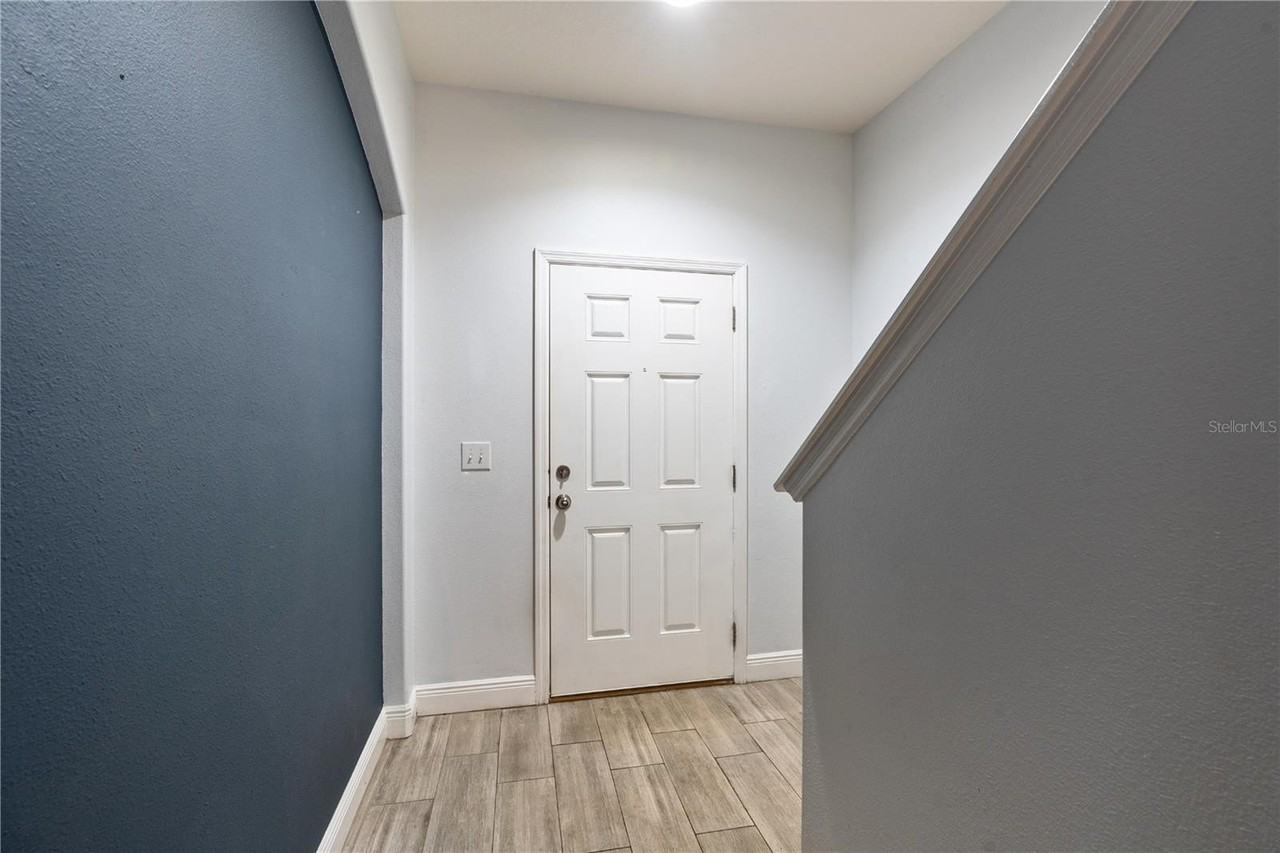 4631 69th Pl N - Photo 2 of 19