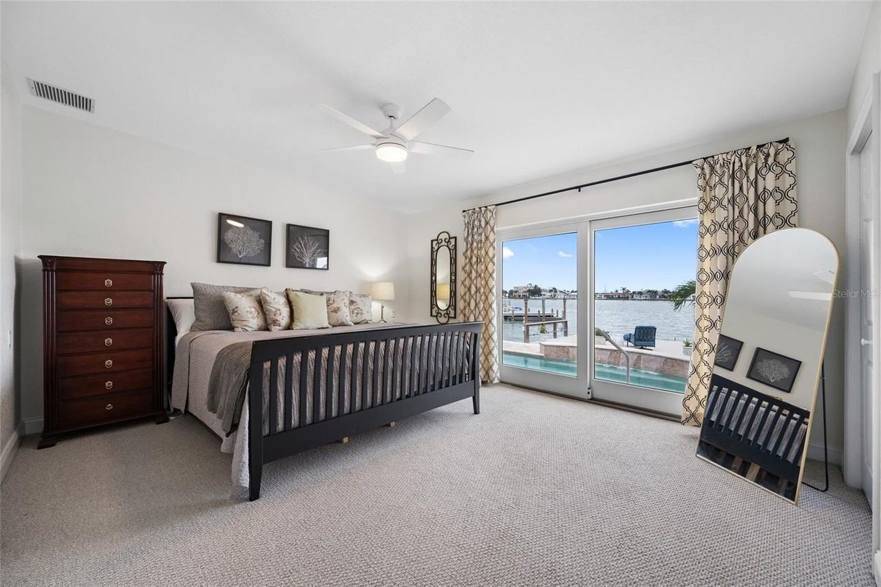 540 59th Ave - Photo 7 of 50