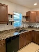 3826 Exeter Ln - Photo 3 of 6