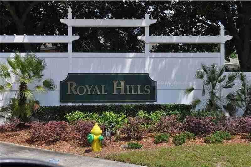 513 Lindsay Anne Ct - Photo 2 of 10