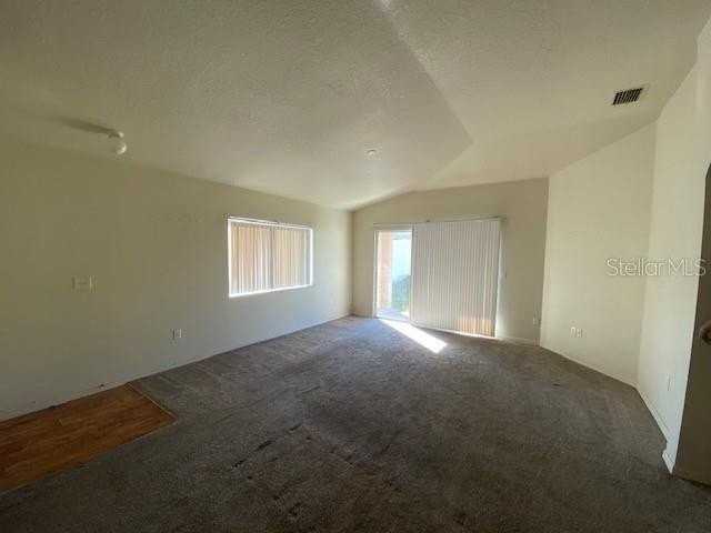 513 Lindsay Anne Ct - Photo 6 of 10