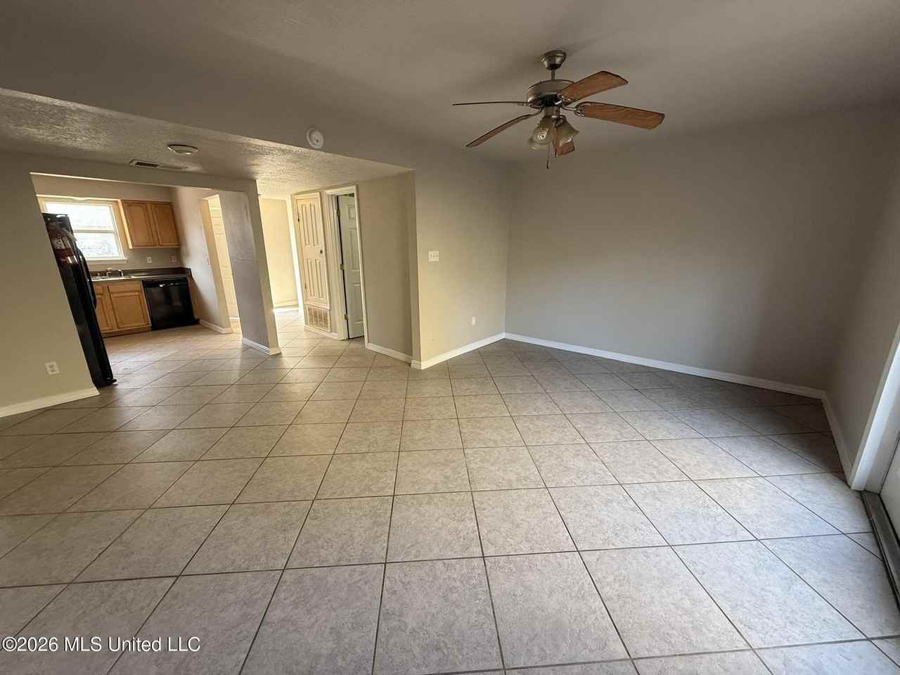 1625 Martin Bluff Rd Apt 54 - Photo 4 of 13