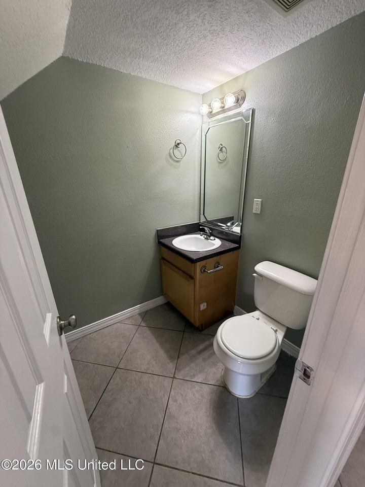 1625 Martin Bluff Rd Apt 54 - Photo 5 of 13