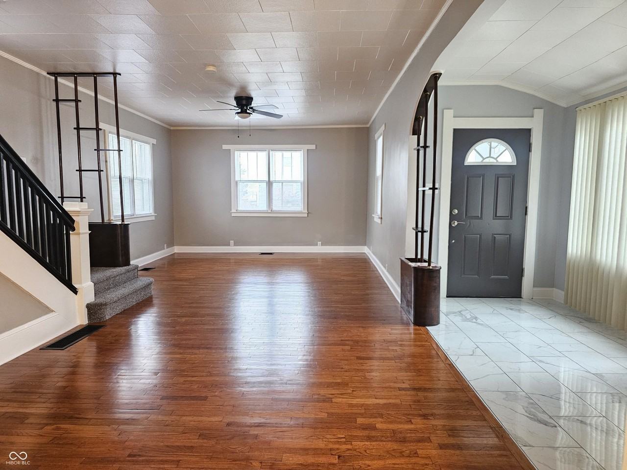 335 W 4th St - Photo 2 of 24