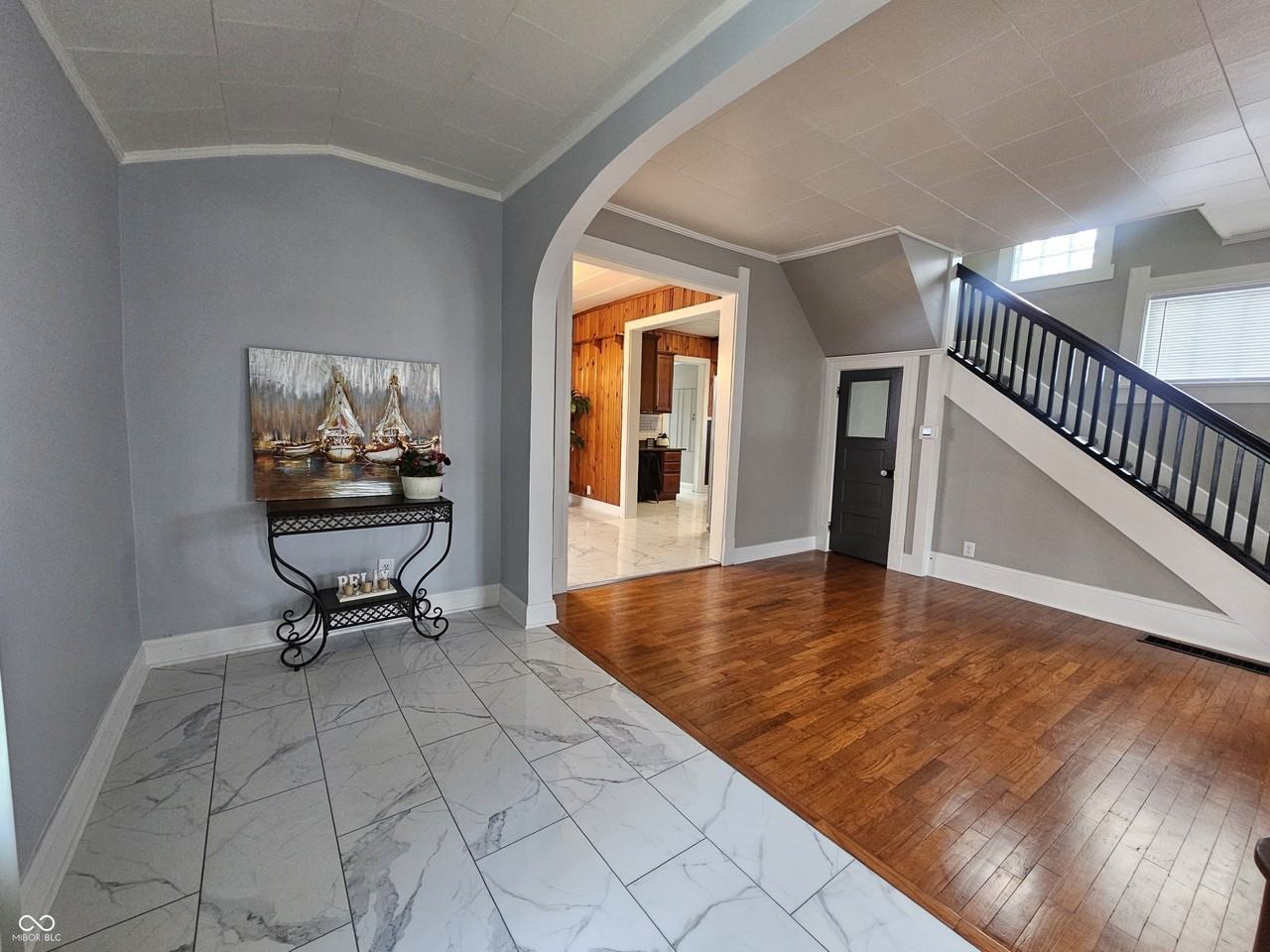 335 W 4th St - Photo 4 of 24