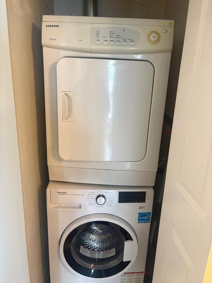 555 Abbott Street #809 - Photo 6 of 18