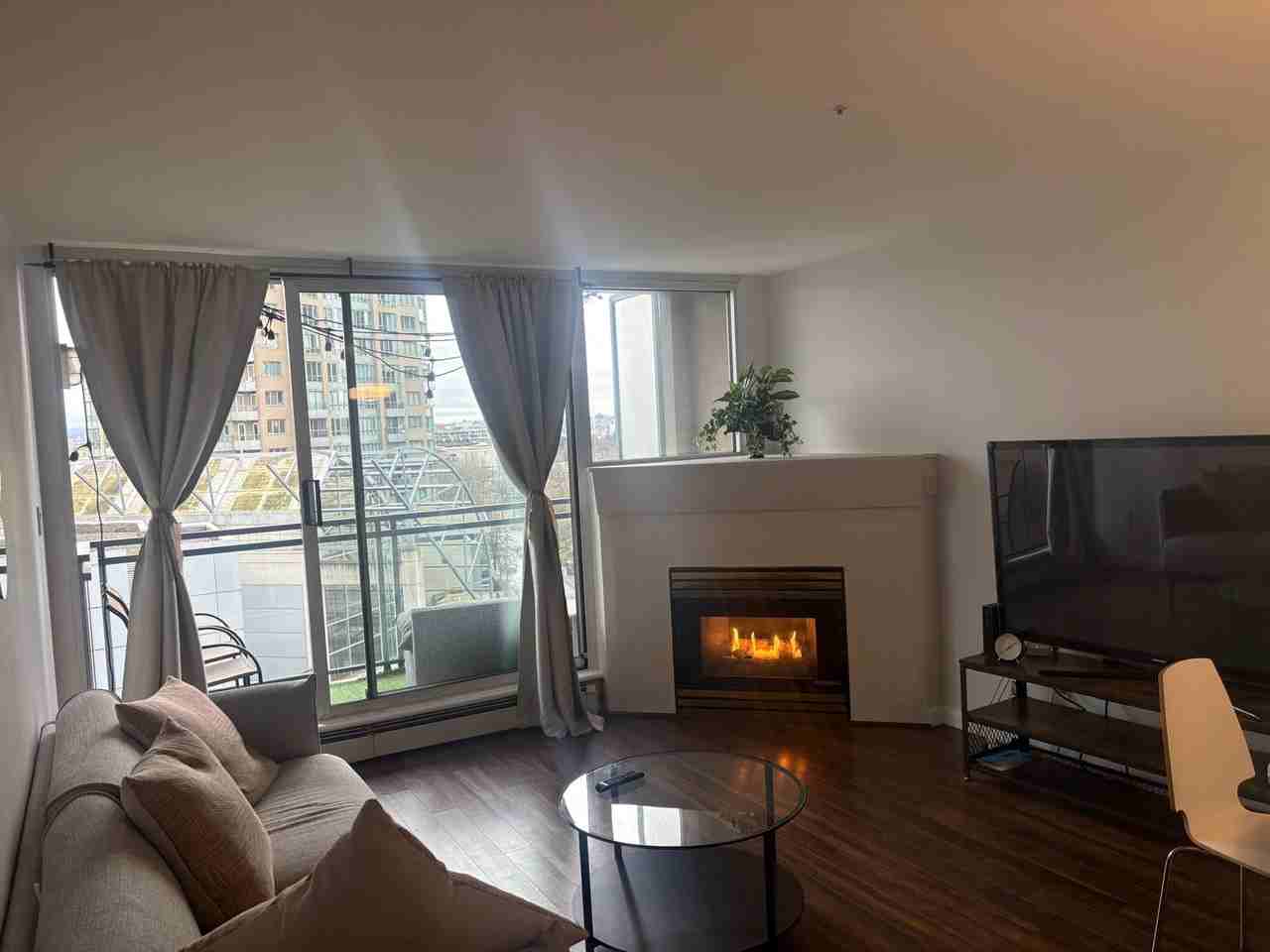 555 Abbott Street #809 - Photo 2 of 18