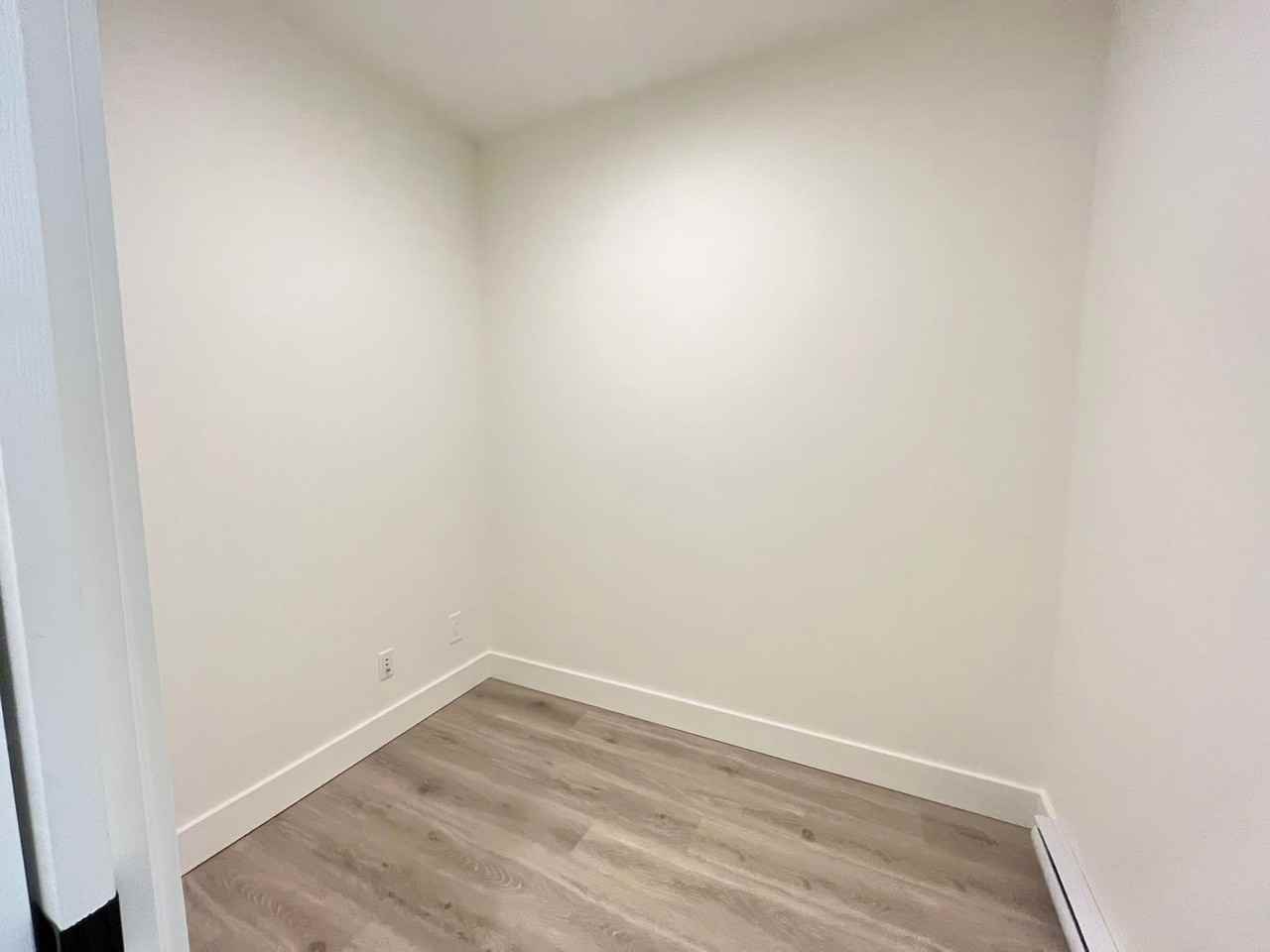 1456 Johnston Road #302 - Photo 7 of 11