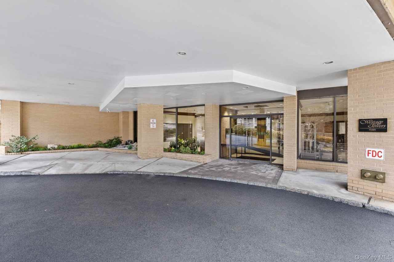 25 Rockledge Ave Apt 714 - Photo 2 of 33