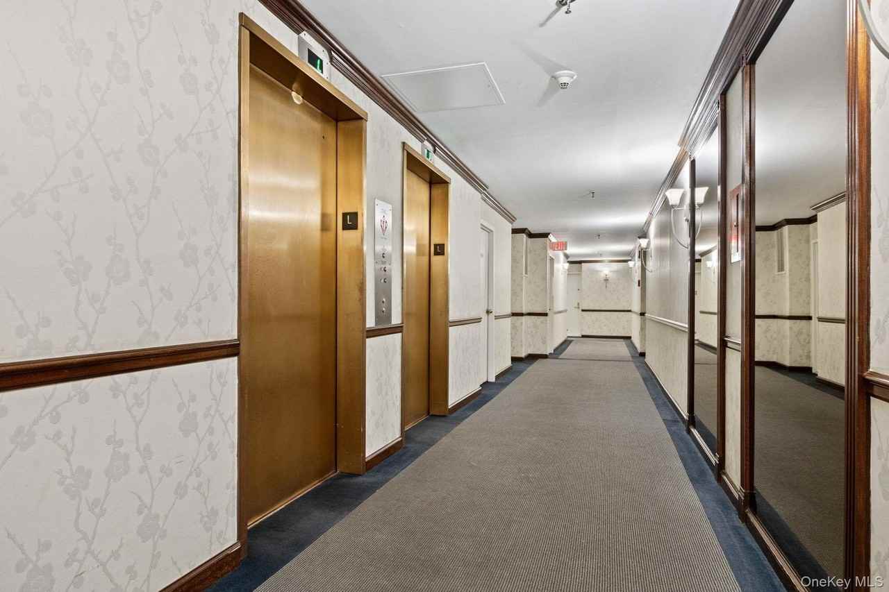 25 Rockledge Ave Apt 714 - Photo 4 of 33