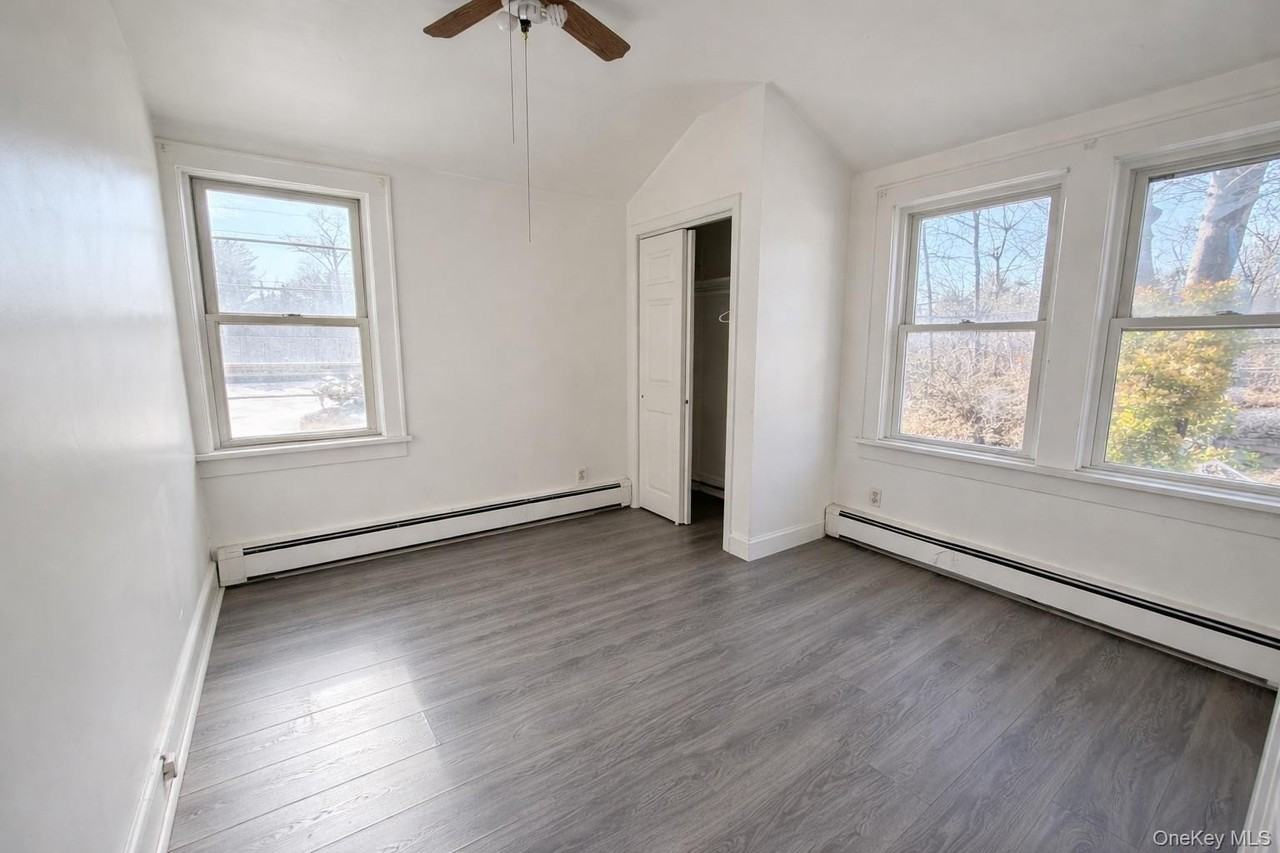 25 Fremont St Unit Bsmt - Photo 4 of 10