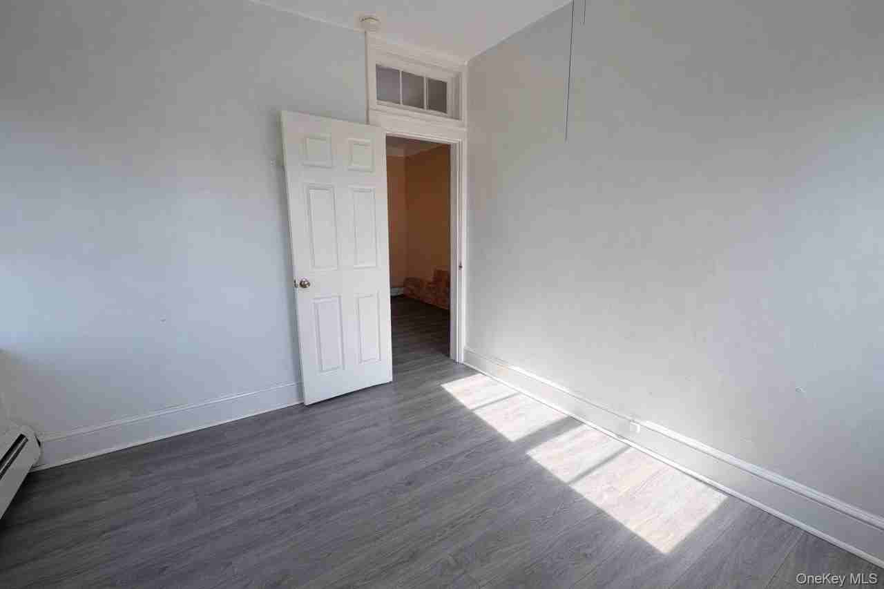 25 Fremont St Unit Bsmt - Photo 5 of 10