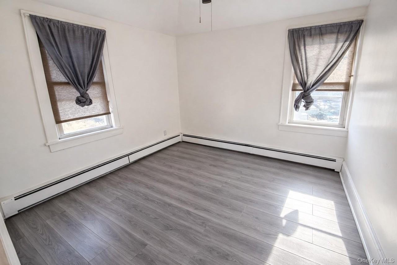 25 Fremont St Unit Bsmt - Photo 6 of 10