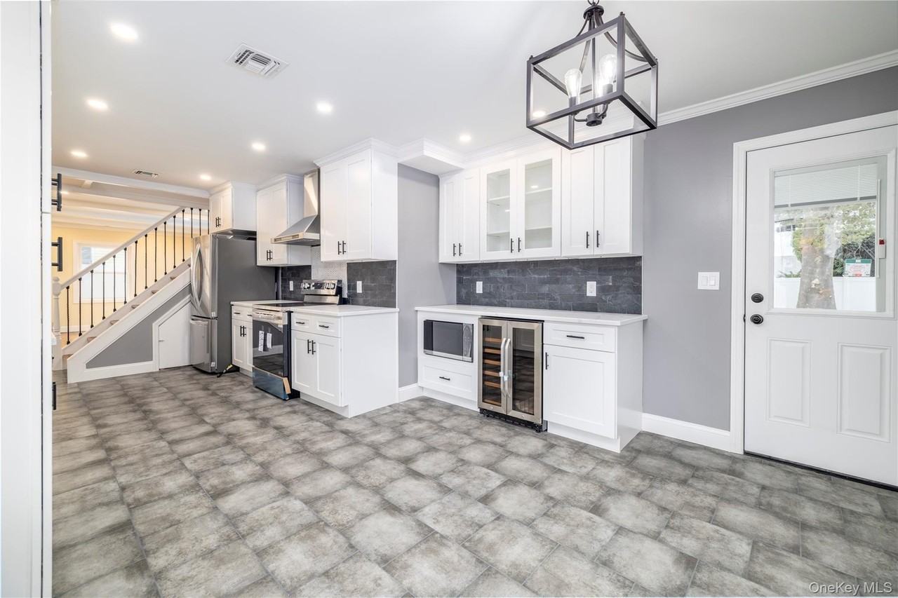 38 Heather Ln - Photo 6 of 32