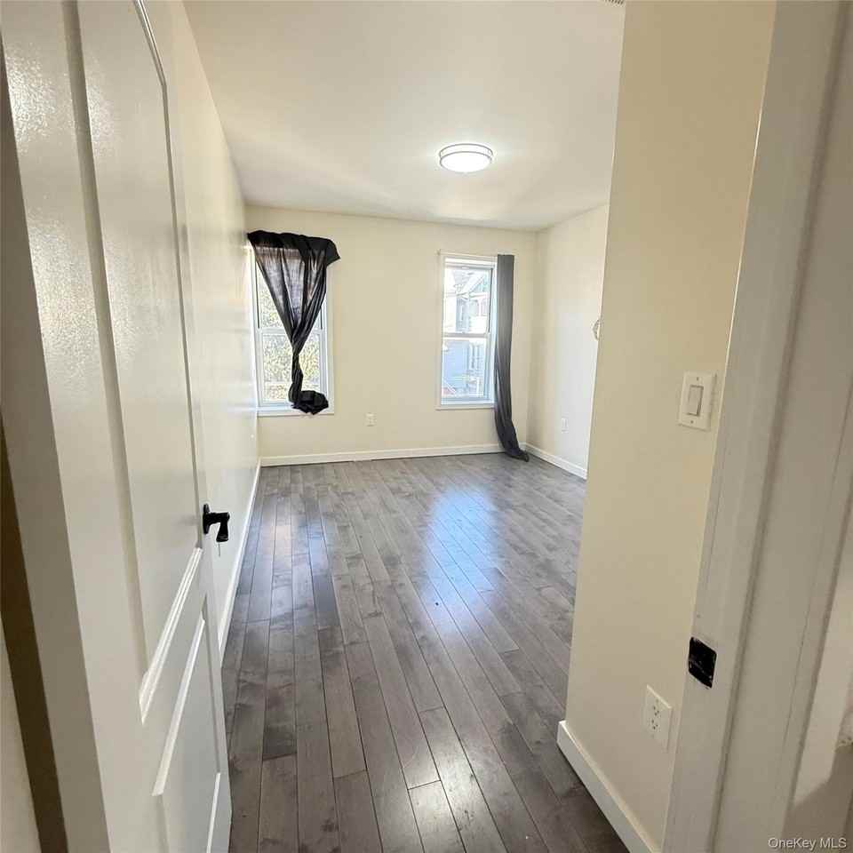 7619 85th Dr Unit 2 - Photo 6 of 6