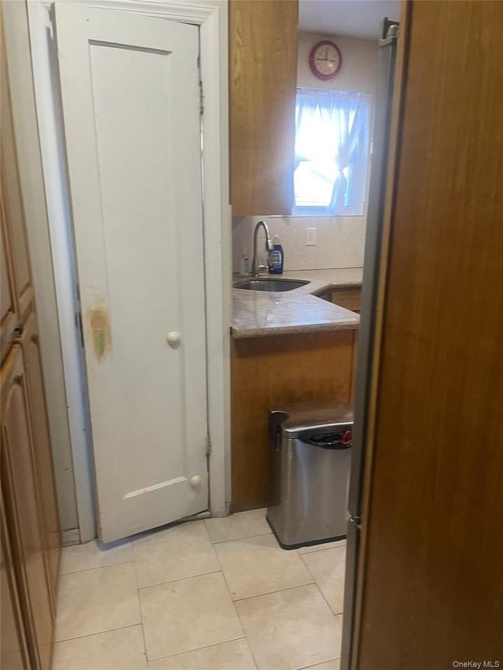 10933 Francis Lewis Blvd - Photo 6 of 14