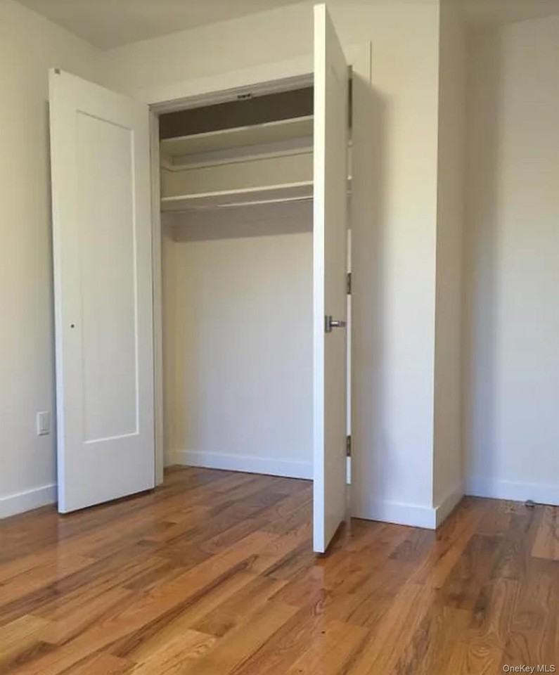 103 Varet St Unit 2r - Photo 4 of 12