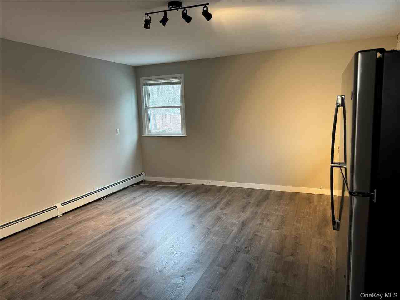 46 Sunset Dr - Photo 3 of 13