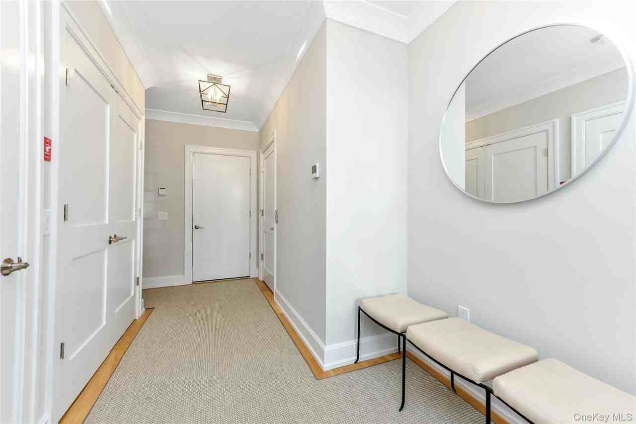 601 Grist Mill Cir Unit 601 - Photo 2 of 30