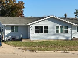 featured image of 2325 Victoria Dr Sw