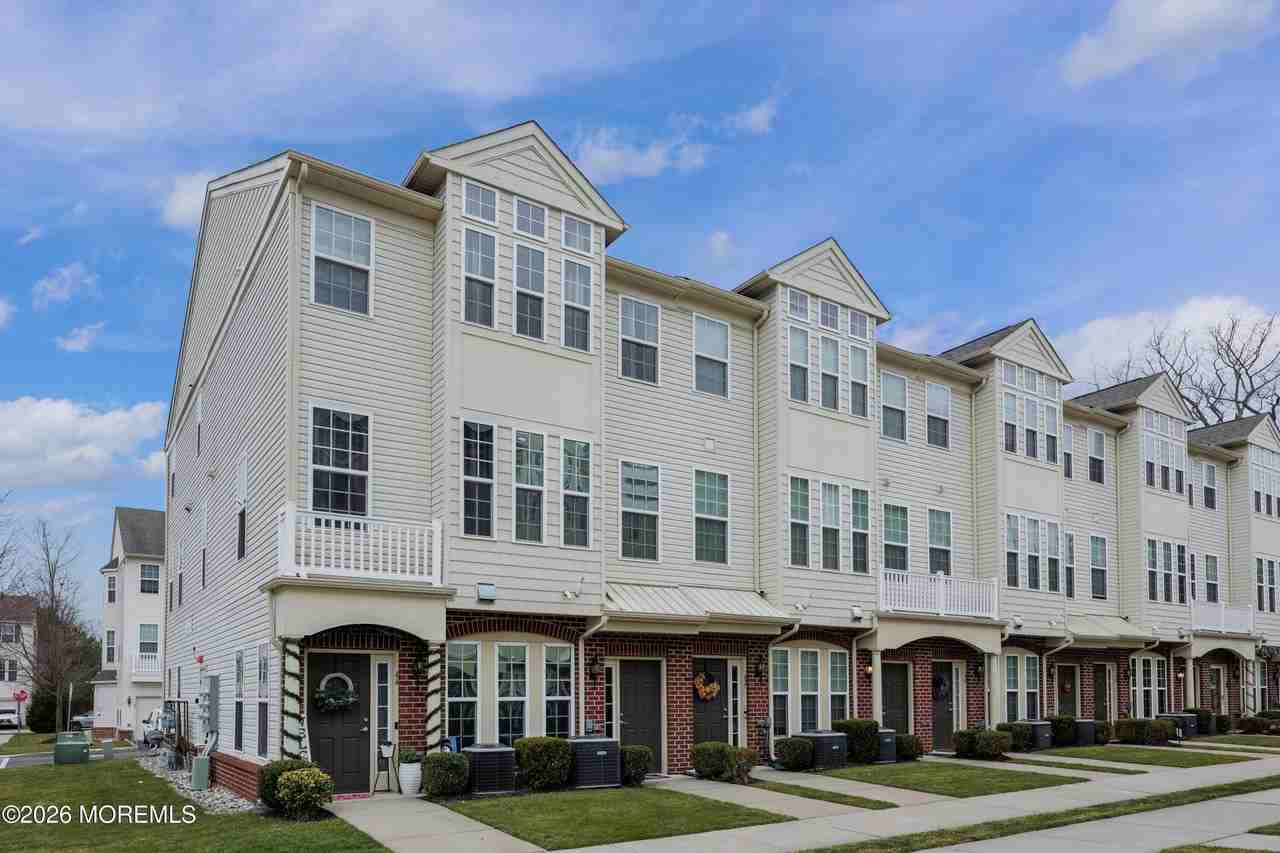 43 Jake Dr - Photo 2 of 29