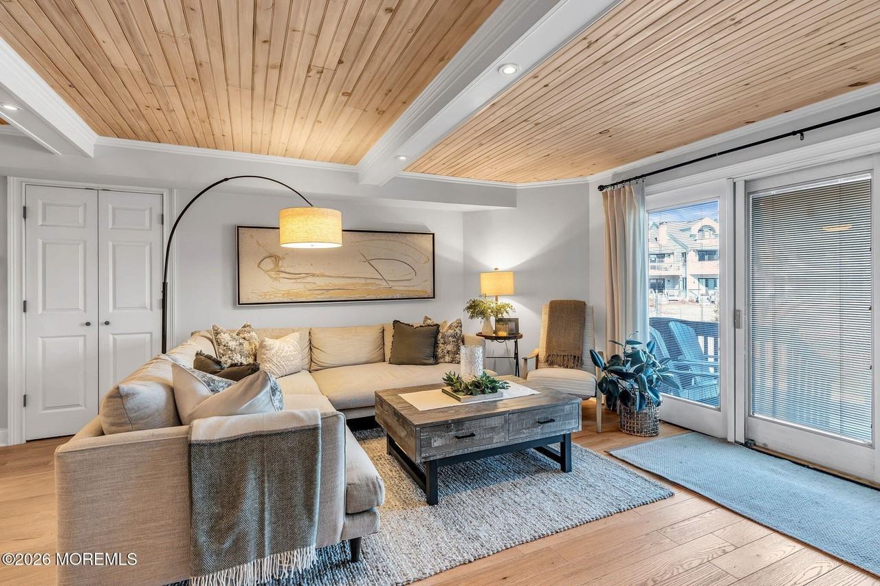 119 119 Ashley Avenue - Photo 5 of 35