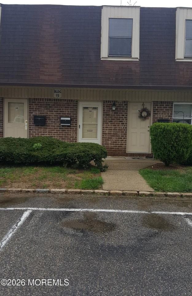 1508 Silver Ct - Photo 2 of 9